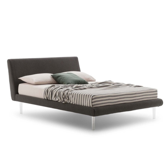 Gulta Metropolitan (Divguļama) (Ražota Itālijā) Gultas, Dizaineru gultas image