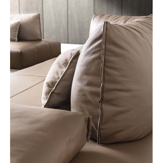 Stūra dīvāns BACIO 187x217x83h (Ražots Itālijā)