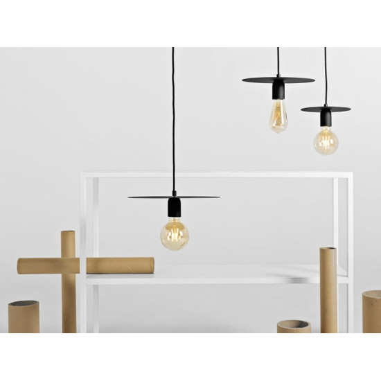 Piekaramā lampa SKIVA L - melna Piekaramā lampa SKIVA L - melna