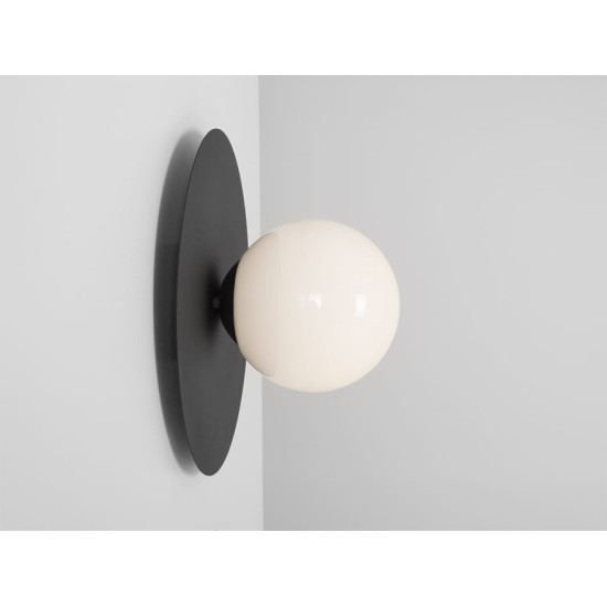 Sienas lampa SKIVA BALL M - melna Sienas lampa SKIVA BALL M - melna
