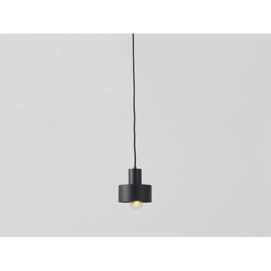 Piekaramā lampa FAY 1 S - melna Piekaramā lampa FAY 1 S - melna